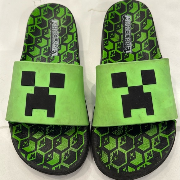 Minecraft slides - size 4-5 - Picture 1 of 3